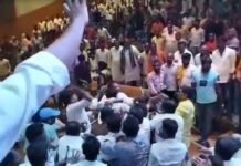 Bihar : गांधी सभागार को बना दिया कुरुक्षेत्र, आरजेडी कार्यकर्ताओं में जमकर चले लात-घूंसे
