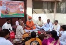 Unnao : पीएम मोदी के दीर्घायु की कामना के साथ सांसद साक्षी महराज ने किया हवन