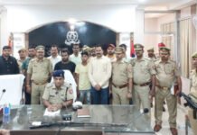 Unnao : सिक्योरिटी गार्ड से लाइसेंसी बंदूक लूटने वाले दो लुटेरे गिरफ्तार, लूट का सामान बरामद