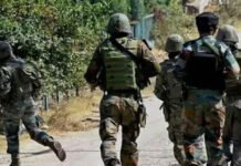 जम्मू-कश्मीर: राजौरी मुठभेड़ में सेना के दो अधिकारी समेत तीन सैनिक शहीद