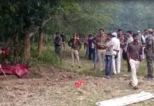 ससुराल आए युवक की हत्या कर खेत में गाड़ा शव, दुर्गंध आने पर ग्रामीणों ने पुलिस को दी सूचना