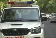 स्वाति मालीवाल पर हमले के आरोप में सीएम आवास से हिरासत मे लिए गये बिभव कुमार