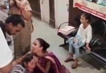 पेंड़ के नीचे खड़े लोगों पर गिरी आकाशीय बिजली, चाचा-भतीजे की मौत, तीसरा गंभीर रूप से झुलसा