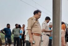 प्रेमी युगल ने ट्रेन के आगे कूदकर दी जान, दोनो परिवारों में मचा कोहराम