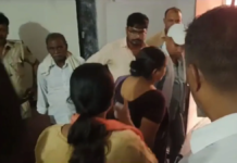 सरकारी स्कूल में शिक्षिका से बंद कमरे में इश्क लड़ाते पकड़े गये गुरू जी, पत्नी ने शिक्षिका को पीटा