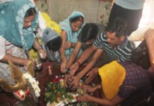 हर-हर बम-बम के जयकारों से गुंजायमान लोधेश्वर महादेव मन्दिर, चार लाख शिवभक्तों ने चढ़ाया गंगाजल व पुष्प