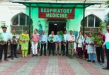 केजीएमयू के रेस्पिरेटरी मेडिसिन विभाग में ‘एक पेड़ माँ के नाम’ के तहत हुआ पौध रोपण