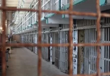 किंशासा में जेल से भागने की कोशिश कर रहे सैकड़ो कैदियों की मौत