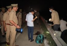 संदिग्ध हालत में सड़क किनारे पड़ा मिला होमगार्ड का शव, जांच में जुटी पुलिस