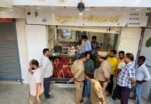 15 लाख के जेवरात लेकर बदमाश फरार, पुलिस जांच में जुटी