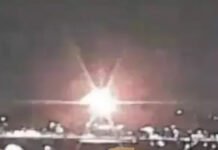 लैंडिंग के दौरान हेलीकाप्टर से टकराकर यात्री विमान बना आग का गोला, कई लोगों के हताहत होने की आशंका