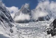 चमोली में टूटा ग्लेशियर, 60 मजदूरों के दबे होने की सूचना