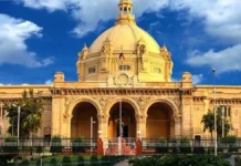 यूपी विधानभवन के बाहर आत्मदाह की कोशिश, सुरक्षाकर्मियों में मचा हड़कंप