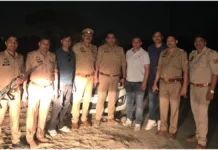 नोएडा में इनामी बदमाश पुलिस एनकाउंटर में हुआ घायल