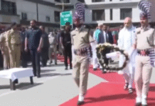 केंद्रीय मंत्री अमित शाह ने मृतकों को अर्पित की श्रद्धांजलि