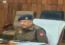 प्रभारी थानाध्यक्ष और चौकी इंचार्ज समेत पूरी स्वाट टीम लाइन हाजिर