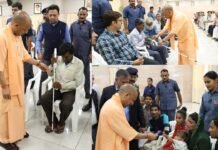 जनता दर्शन में मुख्यमंत्री के साथ जुटी अधिकारियों की फौज