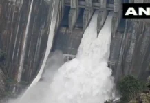 भारत ने खोले बगलिहार बांध के दरवाजे, अब तेरा क्या होगा …….. जम्मू-कश्मीर में भारी बारिश के बाद खोले गए डैम के दरवाजे