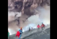 इटली के माउंट एटना ज्वालामुखी में महाविस्फोट, जान बचाकर भागे पर्यटक