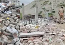 यूपी के फतेहपुर में जोरदार धमाके से दीवार सहित उड़ी छत, एक शख्स की मौत