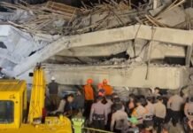 इंडोनेशिया में ढह गई स्कूल की इमारत, एक छात्र की मौत, 65 मलबे में दबे
