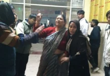 वंदेभारत ट्रेन की चपेट में आई मासूम की मौत, महिला गंभीर