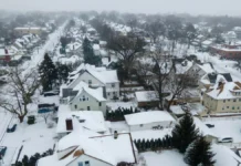 अमेरिका में कोल्ड अटैक, बर्फीले तूफान से अब तक 30 लोगों की मौत