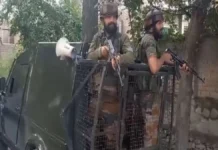 जम्मू-कश्मीर के कठुआ में सुरक्षाबलों और आतंकियों के बीच एनकाउंटर, तीन टेररिस्ट घिरे