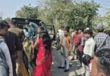 टैंकर की टक्कर से बाइक सवार दो भाइयों की मौत, एक घायल