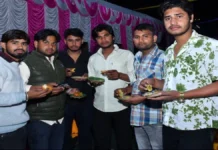 मार्ग दुर्घटना में कार सवार चाचा भतीजा समेत छह युवकों की दर्दनाक मौत