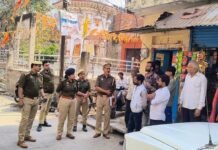 सीओ और कोतवाली प्रभारी ने होलिका दहन स्थलों का किया निरीक्षण