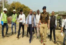 पुलिस लाइन में निर्माणाधीन आवासीय भवन में नहीं मिली पार्किंग