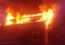जम्मू-कश्मीर के एक मदरसे में लगी भीषण आग, 4 लड़के झुलसे, एक की मौत