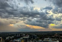 दिल्ली समेत देश के कई राज्यों में आंधी-तूफान के साथ बारिश का अलर्ट