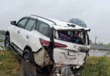 गंगा एक्सप्रेस-वे पर बीजेपी विधायक की फॉर्च्यूनर पोल से टकराई, गंभीर हालत में एम्स रेफर