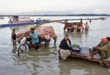 यूपी में बारिश और तूफान का कहर, अब तक 56 लोगों की मौत, 46 घायल