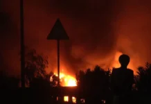 छात्रों ने फगवाड़ा-जालंधर हाईवे किया जाम, कई वाहनों में लगाई आग, पुलिसकर्मी भी घायल